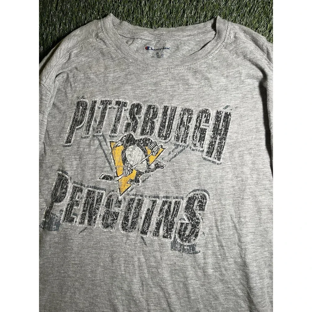 Champion Pittsburgh Penguins NHL Officially Licensed Men's Hockey Shirt Gray XL - Picture 2 of 7
